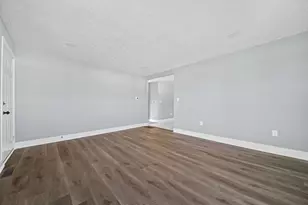 1885 Case Rd, Columbus, OH 43224 - Photo 9