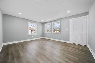1885 Case Rd, Columbus, OH 43224 - Photo 11