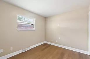 1938-1940 Hampstead Dr, Columbus, OH 43229 - Photo 21