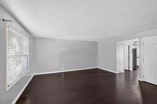 1825 Brandigen Ln, Columbus, OH 43228 - Photo 17