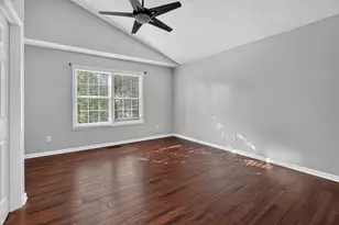 1825 Brandigen Ln, Columbus, OH 43228 - Photo 7