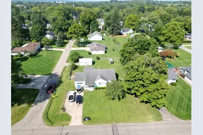 205 N Edgewood Road, Mount Vernon, OH 43050 - Photo 1