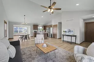557 Cannondale Ave, Johnstown, OH 43031 - Photo 3