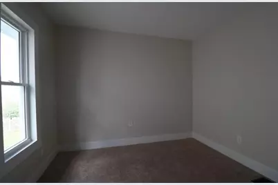 1074 E 15th Avenue, Columbus, OH 43211 - Photo 5