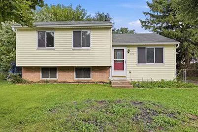 3313 Robin Hill Court E, Columbus, OH 43223 - Photo 1