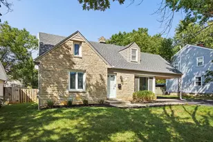 2292 Swansea Rd, Columbus, OH 43221 - Photo 1