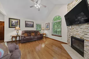 7665 Earlington Pkwy, Dublin, OH 43017 - Photo 9
