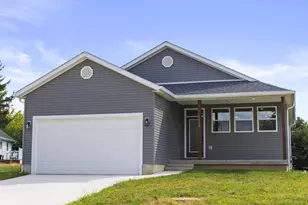1563 Metcalfe Ave, Obetz, OH 43207 - Photo 1