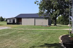 1606 Old Chillicothe Rd SE, Washington Court House, OH 43160 - Photo 3