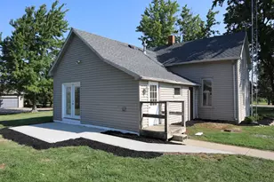 1606 Old Chillicothe Rd SE, Washington Court House, OH 43160 - Photo 5
