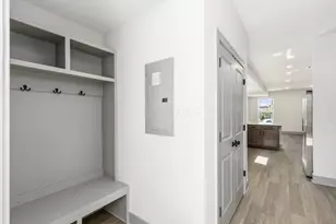 858 E Starr Ave, Columbus, OH 43201 - Photo 21