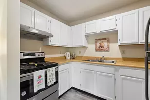 5885 Beechcroft Rd, Columbus, OH 43229 - Photo 11