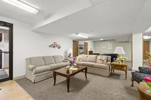 5885 Beechcroft Rd, Columbus, OH 43229 - Photo 25