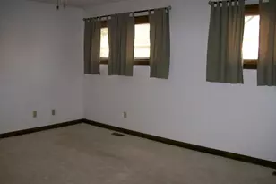 371 Lawnwood Dr, Circleville, OH 43113 - Photo 15