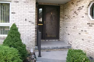 371 Lawnwood Dr, Circleville, OH 43113 - Photo 7
