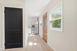 1074 S James Rd, Columbus, OH 43227 - Photo 9