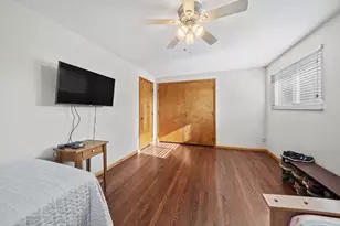 608 Latham Ct, Columbus, OH 43214 - Photo 25