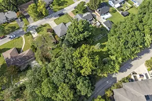 608 Latham Ct, Columbus, OH 43214 - Photo 47