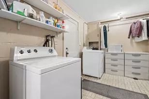 203 S Kellner Rd, Columbus, OH 43209 - Photo 15