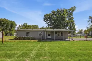 4748 Walker St, Springfield, OH 45505 - Photo 1