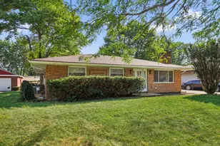 3839 Roswell Dr, Columbus, OH 43227 - Photo 1