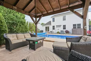 1381 Harold Stewart Pkwy, Pataskala, OH 43062 - Photo 1
