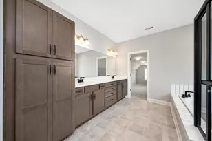 5789 Benton Ln, Delaware, OH 43015 - Photo 3