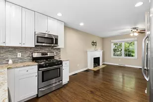 557 E Royal Forest Blvd, Columbus, OH 43214 - Photo 9