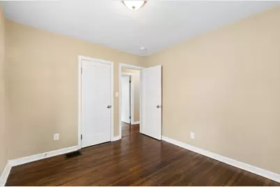 557 E Royal Forest Boulevard, Columbus, OH 43214 - Photo 21
