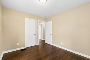 557 E Royal Forest Blvd, Columbus, OH 43214 - Photo 21