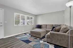 2619 Spaatz Ave, Columbus, OH 43204 - Photo 5