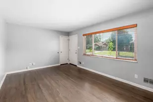 4200 Colby Ave, Columbus, OH 43227 - Photo 9