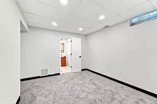 1554 Argus Rd, Columbus, OH 43227 - Photo 33