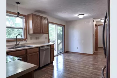 1608 Spring Village Lane, Ontario, OH 44906 - Photo 7