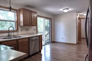 1608 Spring Village Ln, Ontario, OH 44906 - Photo 7
