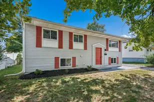 1888 Woodcrest Rd, Columbus, OH 43232 - Photo 3