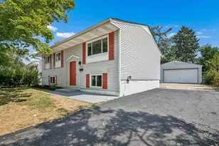 1888 Woodcrest Rd, Columbus, OH 43232 - Photo 5