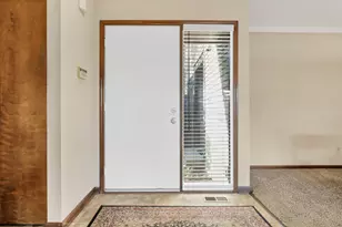 3151 Rivermill Dr, Columbus, OH 43220 - Photo 5