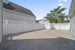 7202 Hillmont Dr, New Albany, OH 43054 - Photo 23