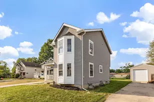 1572 Hanford St, Columbus, OH 43206 - Photo 3