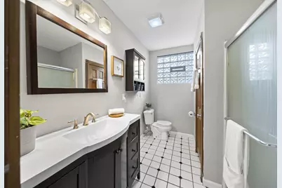 2263 Indianola Avenue, Columbus, OH 43202 - Photo 3