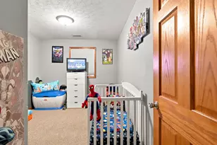 310 S Pohlman Rd, Chillicothe, OH 45601 - Photo 17