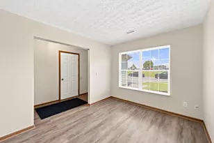1460 October Ridge Ct, Columbus, OH 43223 - Photo 11