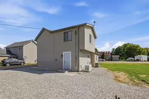 4749 NE State Route 207 NE, Washington Court House, OH 43160 - Photo 5