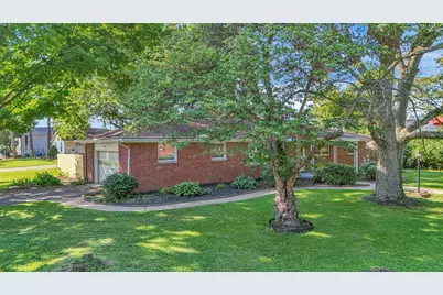 823 Wayne Drive, Heath, OH 43056 - Photo 3