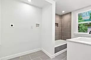 1456 Kenmore Rd, Columbus, OH 43211 - Photo 17