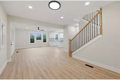 653 W Main Street, Plain City, OH 43064 - Photo 3