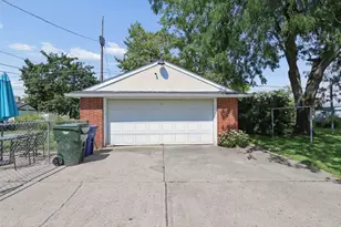 3158 Race St, Columbus, OH 43204 - Photo 5