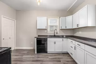 2115 Sullivant Ave, Columbus, OH 43223 - Photo 9