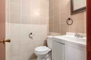 2325 Laurelwood Dr, Columbus, OH 43229 - Photo 17
